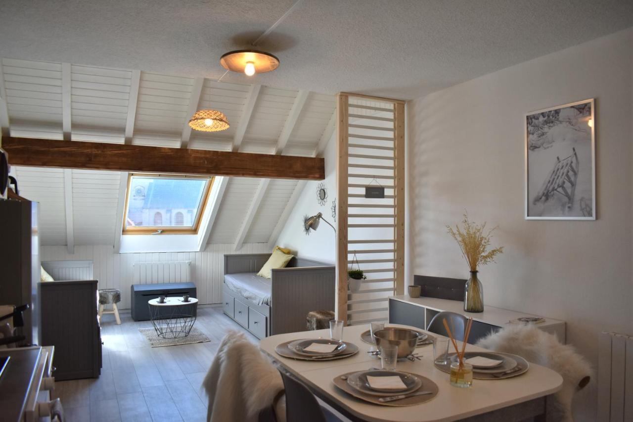 Charmant Studio, Le Petit Gris Des Montagnes Mouthe Buitenkant foto